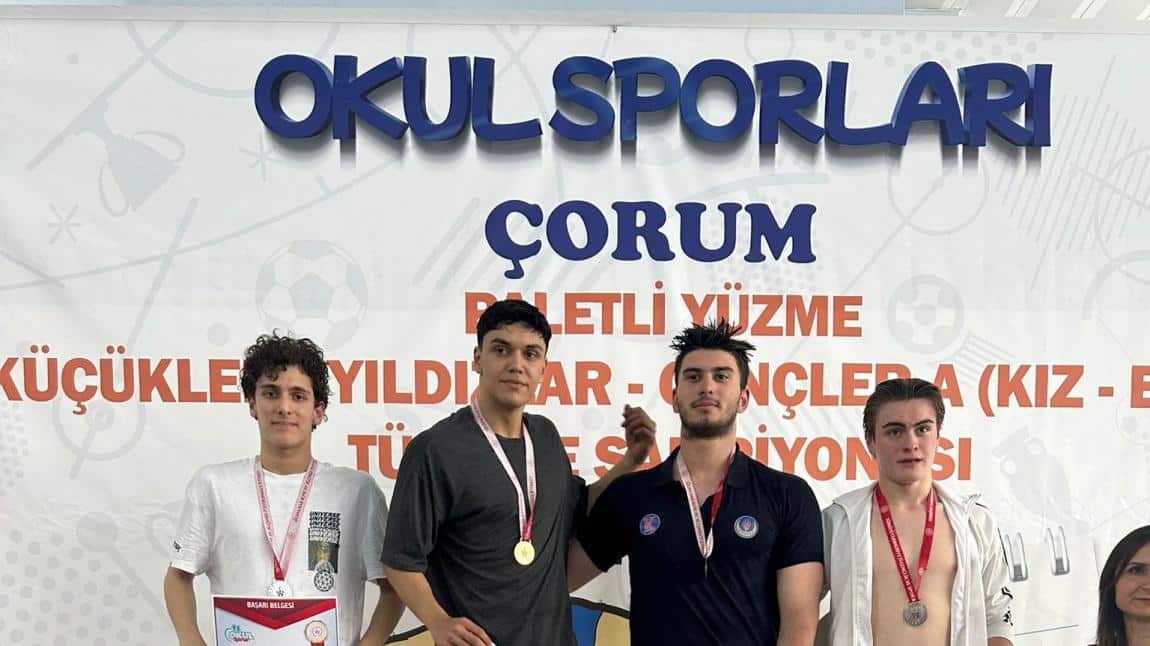  Türkiye Yüzme Şampiyonası’nda öğrencimiz Efe Şükür, Türkiye 2.liği elde ettti