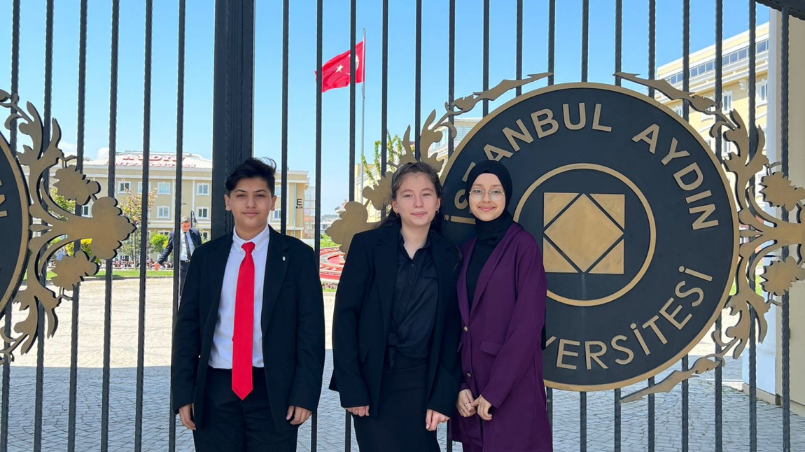 Cağaloğlu Anadolu Lisesi Model Birleşmiş Milletler (MUN) Konferansı'na Katılım Sağladık